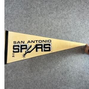 VINTAGE 80s San Antonio Spurs NBA Felt Pennant Banner Basketball Cream Flag